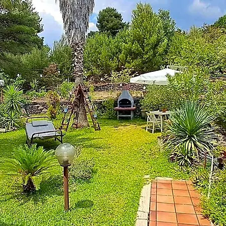 Terrazza In Collina 4*